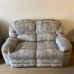 Free Loveseat Reclining 