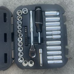 HUSKY 3/8 DRIVE 38 PC KIT
