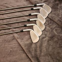 Mizuno iron set 5-p 95 recoil jpx 900