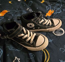 Converse Chuck Taylor All Star High Top Toddler Shoes Kid Size 13Used Converse Chuck Taylor All Star high top sneakers in black canvas. These shoes ha