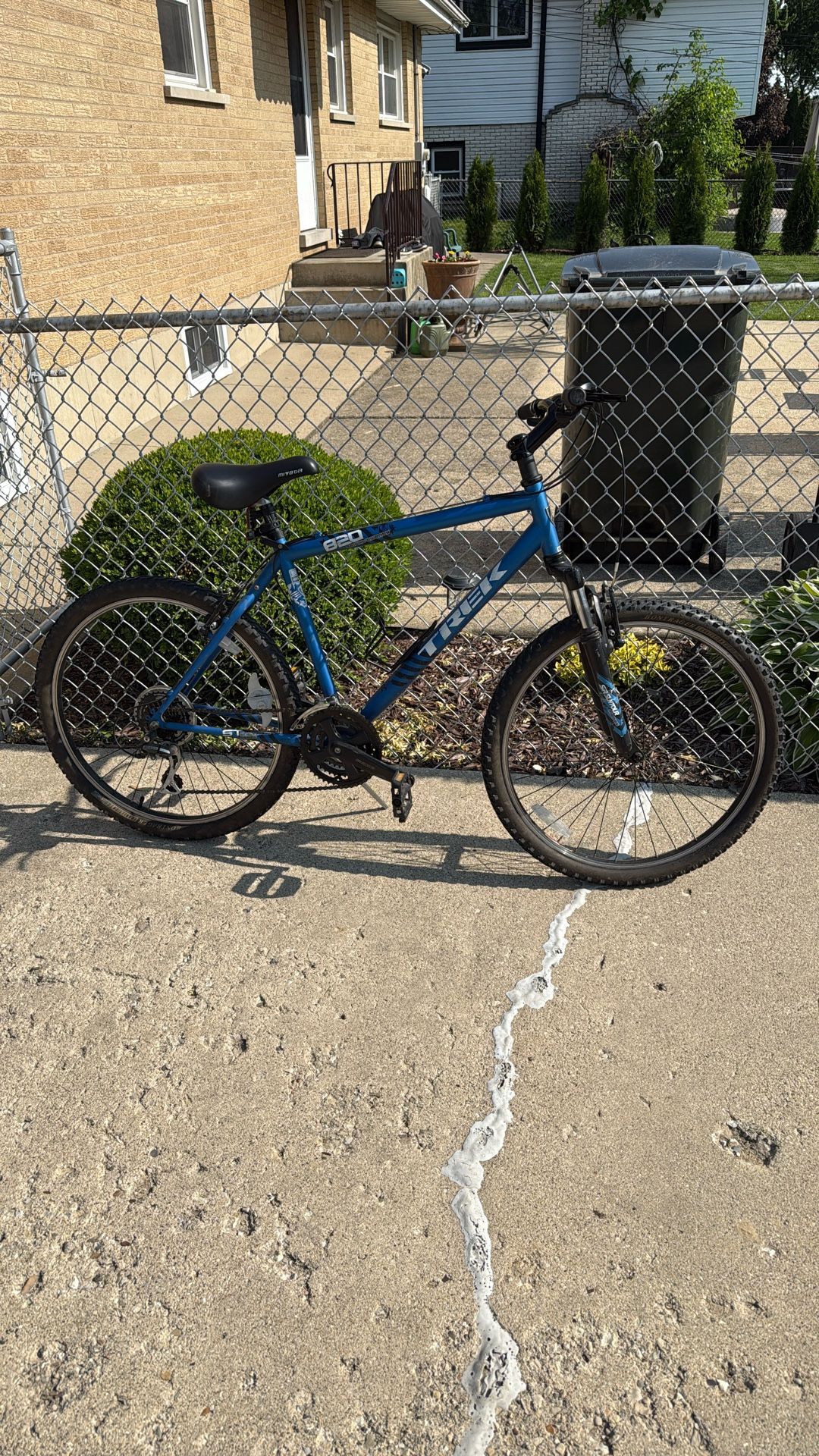 Trek 820 Mountain Bike Men’s