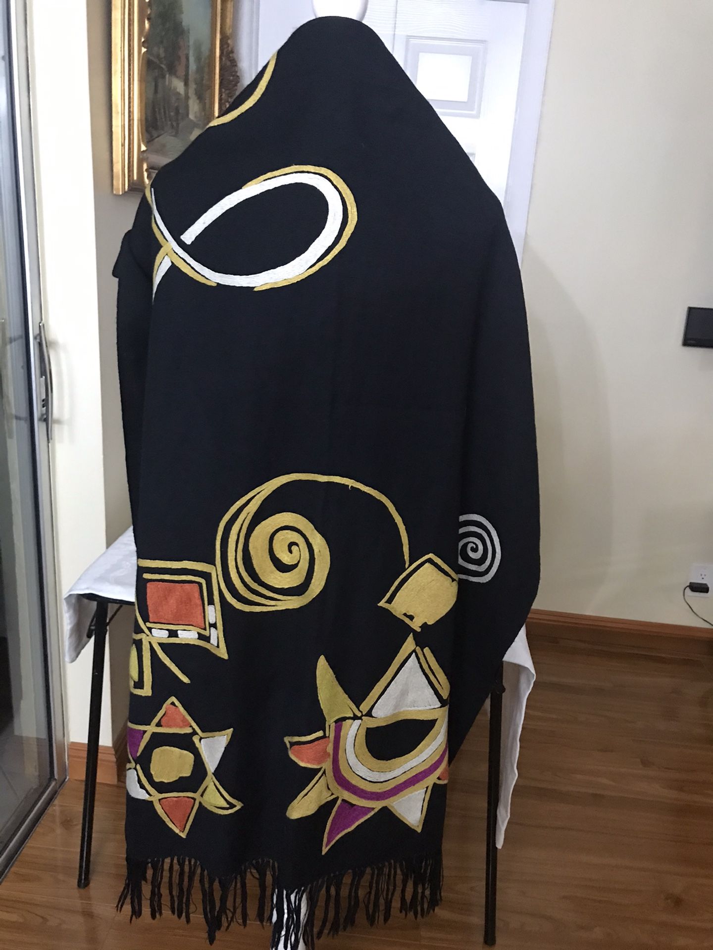 Scarf/Shawl design by Judy Rose in India. Wool