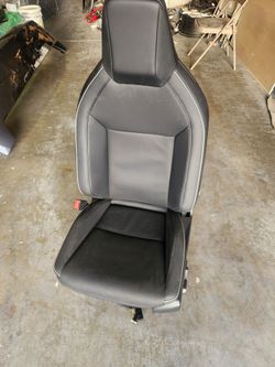 2024-2026 Tesla Cybertruck Left Driver Front seat Oem