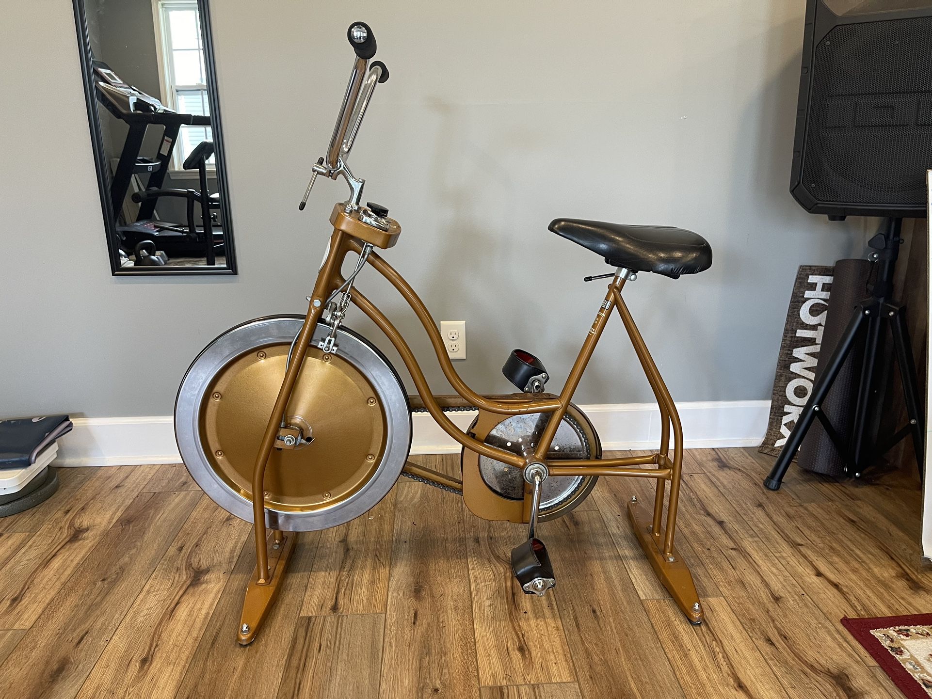 Vintage schwinn outlet exercise bike