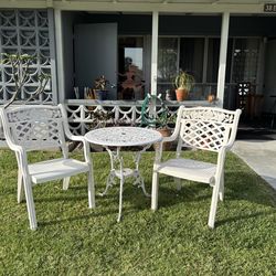 Summertime Table and Chairs