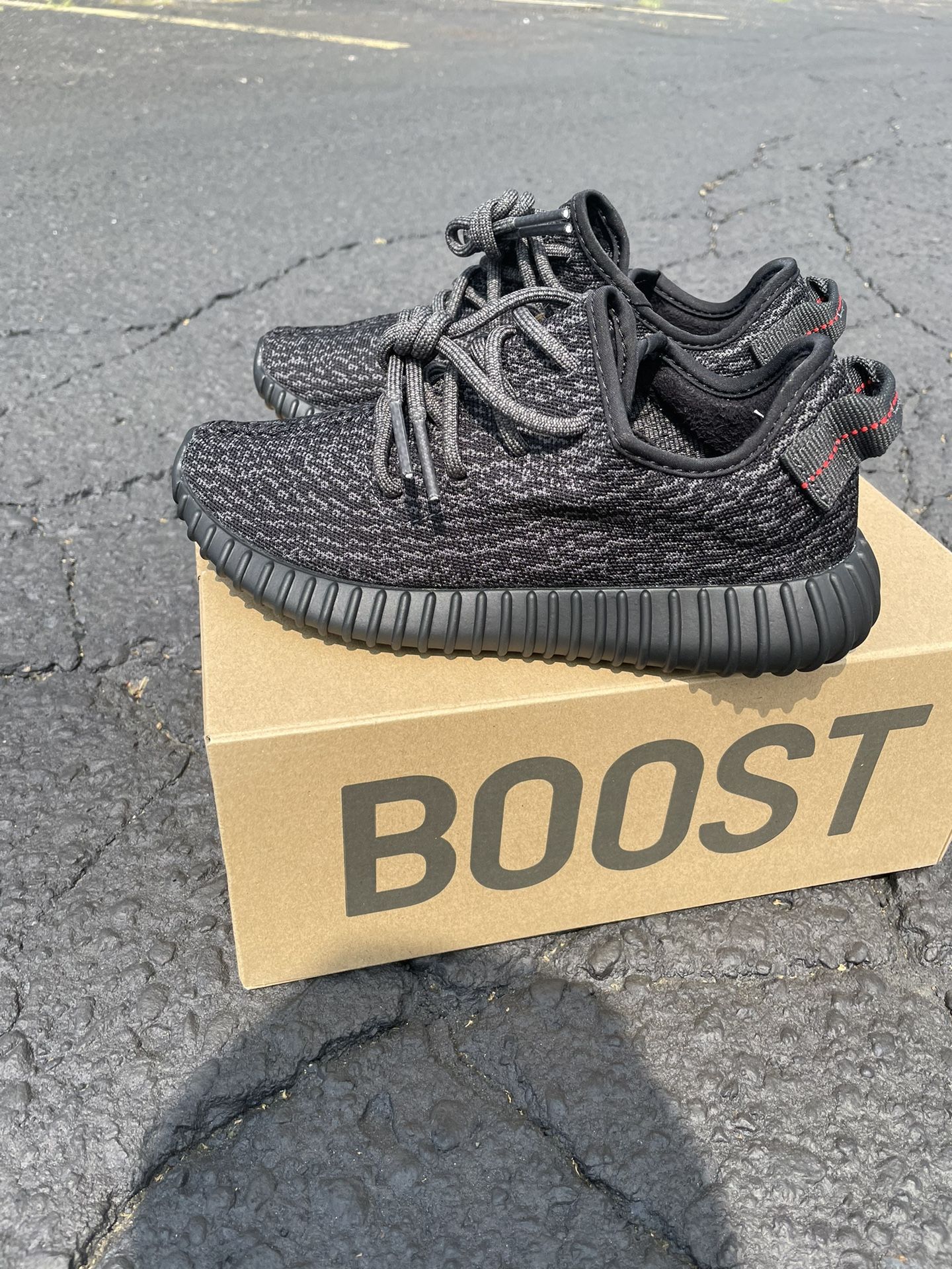 Adidas Pirate Black Sz 5.57 🚨🚨🚨🔥🔥🔥