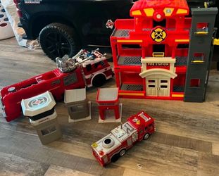 Kid Connection Fire Station Emergency Vehicle Playset with Light & Sound Toy Lot