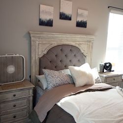 5 Piece Queen Bed Set