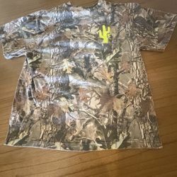 Manor Men's Camo Short Sleeve Tee - Sz L