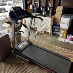 Treadmill 