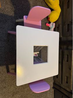 Toddler tables x2