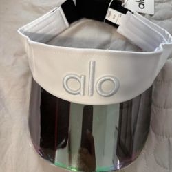 alo yoga visor hat blue  (1) alo visor white (1) supreme crossbody bag black (1)