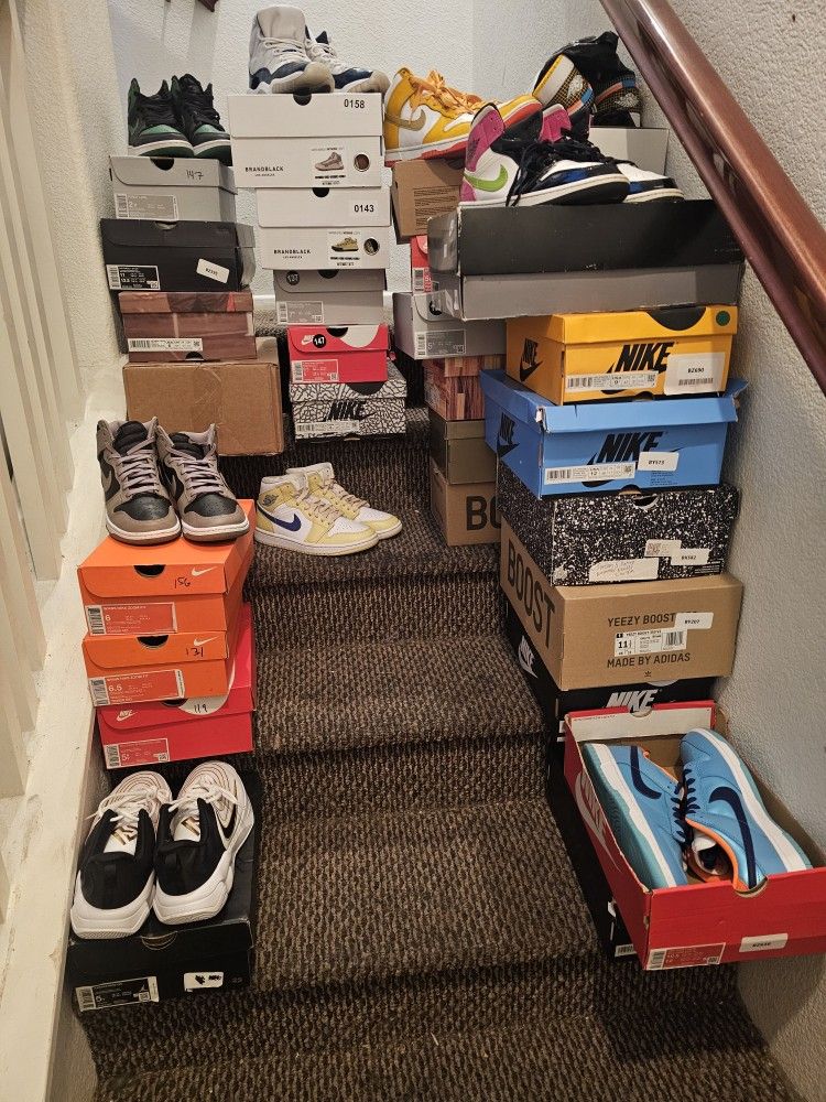 Shoes Lot NIKE, JORDAN, AIR FORCES