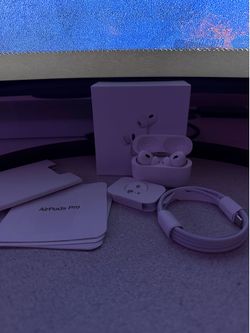 1 of 1 AirPods pro 2