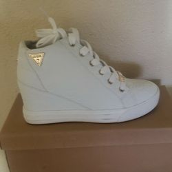 Guess Sneakers