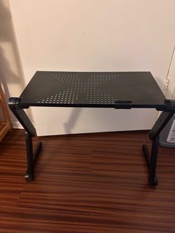 Ergonomic Laptop Stand