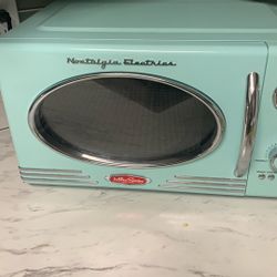 Retro microwave 