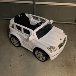 Mercedes Benz Electric Car
