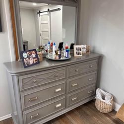 6 Drawer Dresser With Mirror