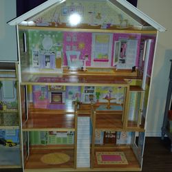 Large Dollhouse 