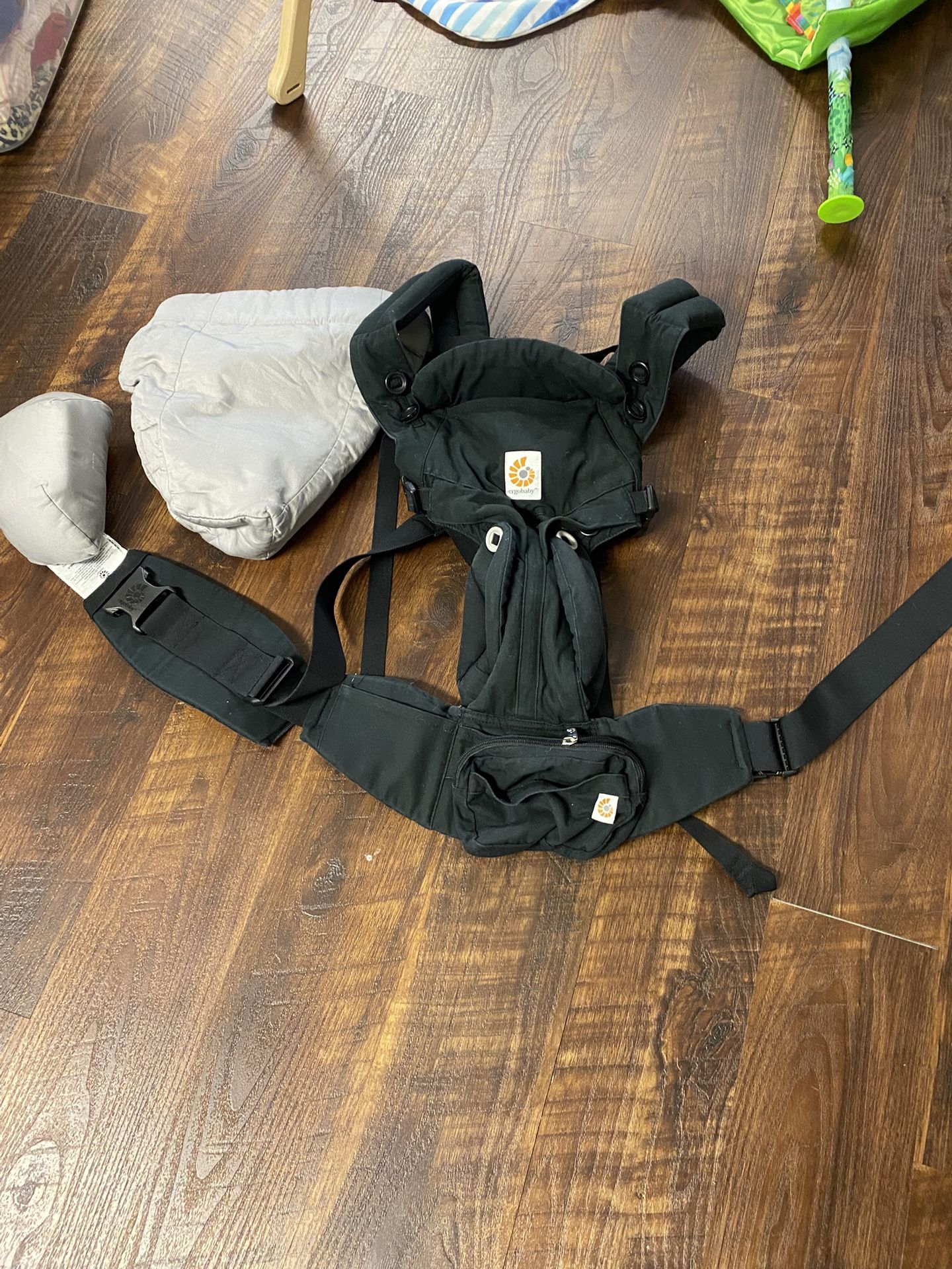 ErgoBaby Omni Baby Carrier