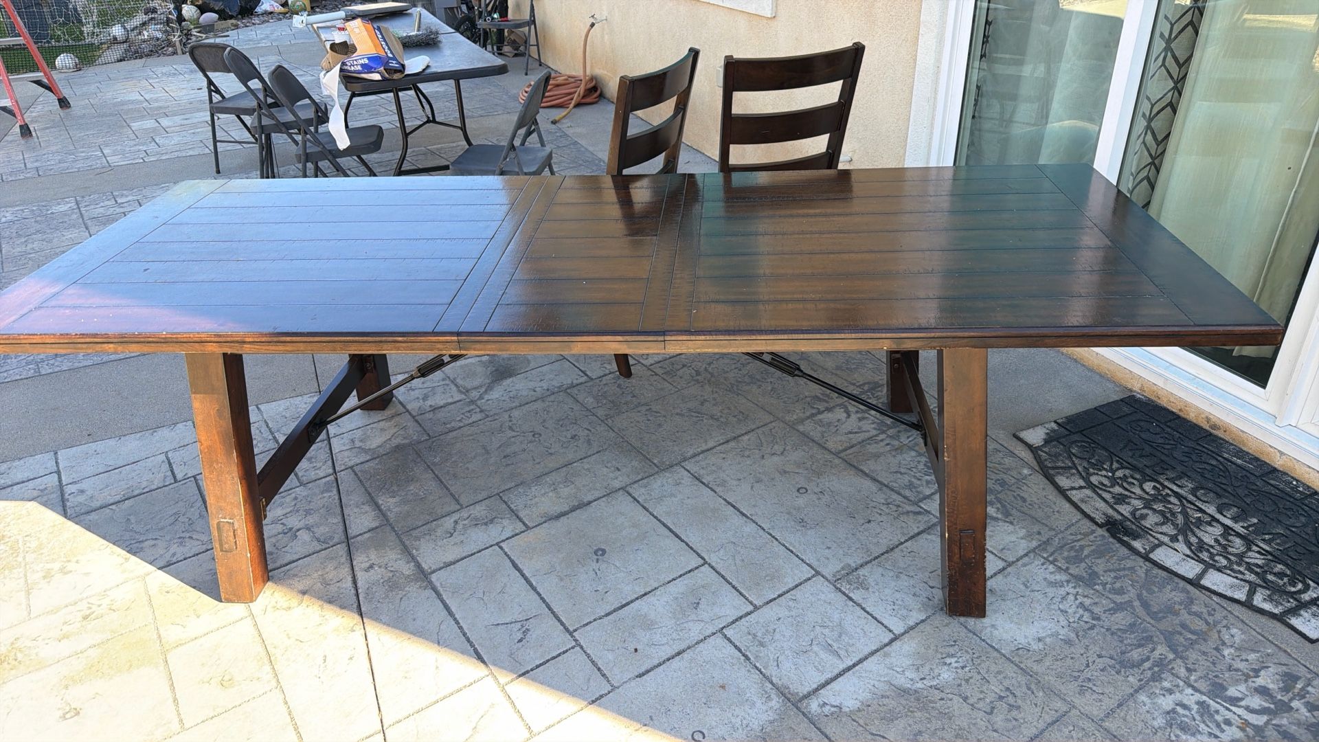 Dining Table. Free