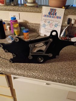 Fan clutch bracket