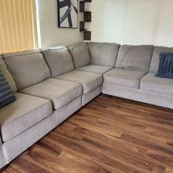 L-shape Sectional sofa