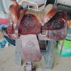 Saddle