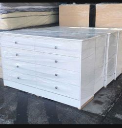 8 DRAWER DRESSER 