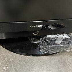 Samsung 46” TV 