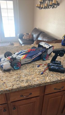 ARRMA LIMITLESS 120, fully rtr,  with two 4s 10000 mah batteries