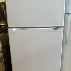 😍BIG SALE🔥 GE,TOP-FREEZER REFRIGERATOR/90 days of warranty🤩💫