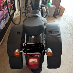 Motorcycle Harley 883