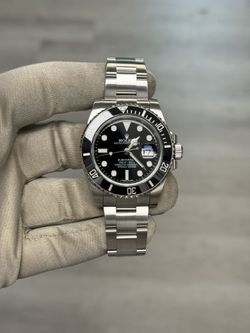 Rolex Submariner Date