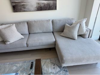 Couch sectional