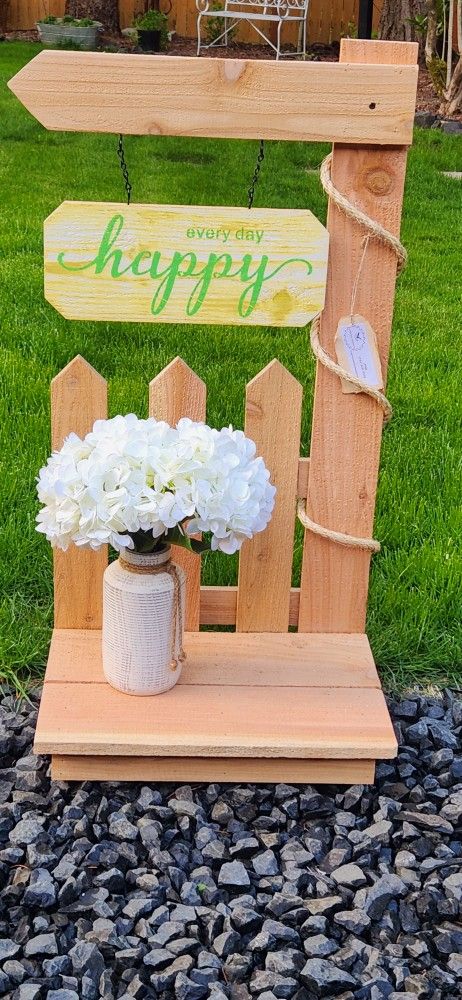 Cedar Welcome Sign/Flower Pot Stand