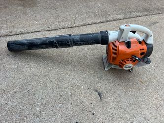 Stihl Handheld Blower ā 27.2cc, 412 CFM, Model# BG 56 C-E