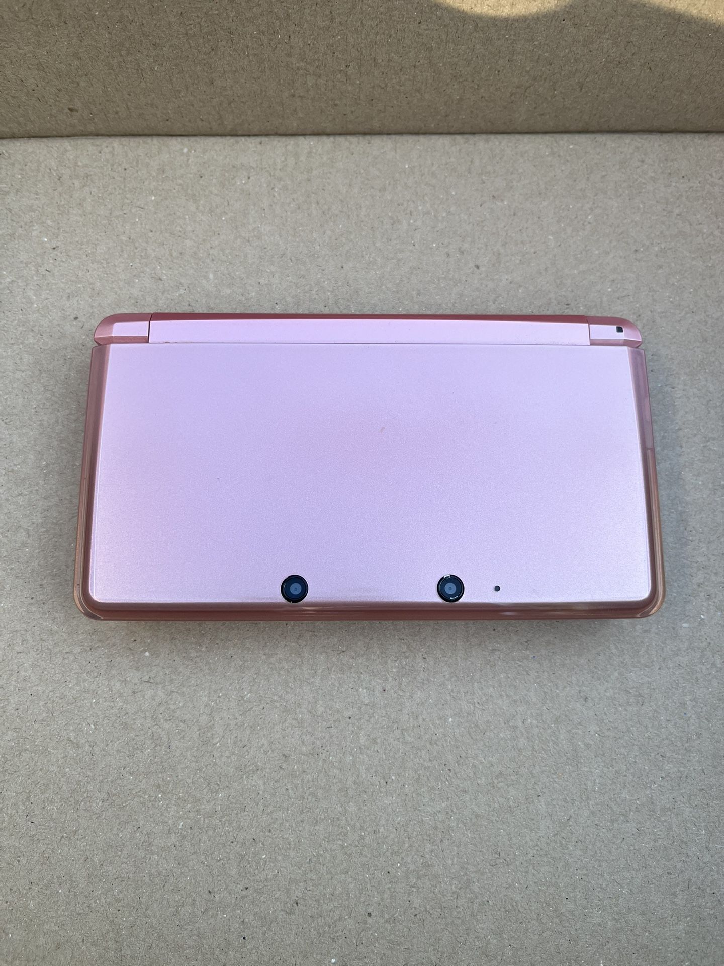 Pink Japanese 3DS Homebrewed 64gb