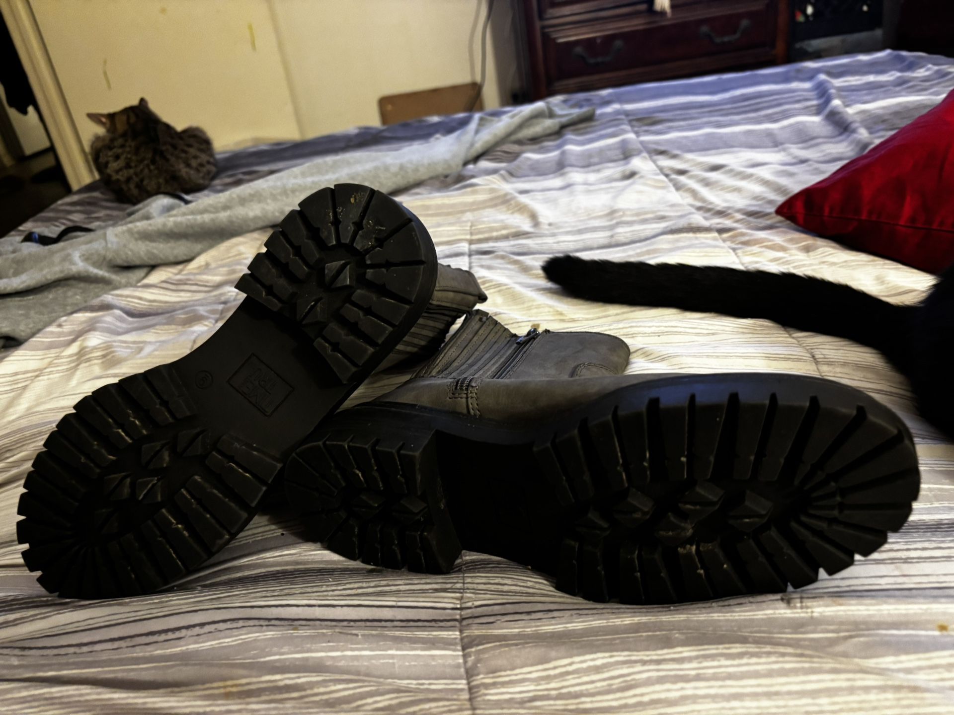 Women’s Fashion Boots