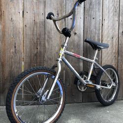 Diamondback Viper Looptail Old School BMX Pitbike GT. Boss. SE Racing. Patterson. Elf. Powerlite. Dyno. Torker. Haro. Hutch. Redline. Mongoose. Skyway