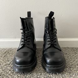 Doc Martens Boots Black Men Size 12 US / 46 EU