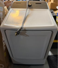 Samsung 7.4 Cu. Ft. Electric Dryer with Sensor Dry