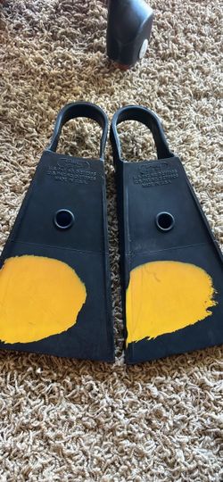 Viper and finis fins