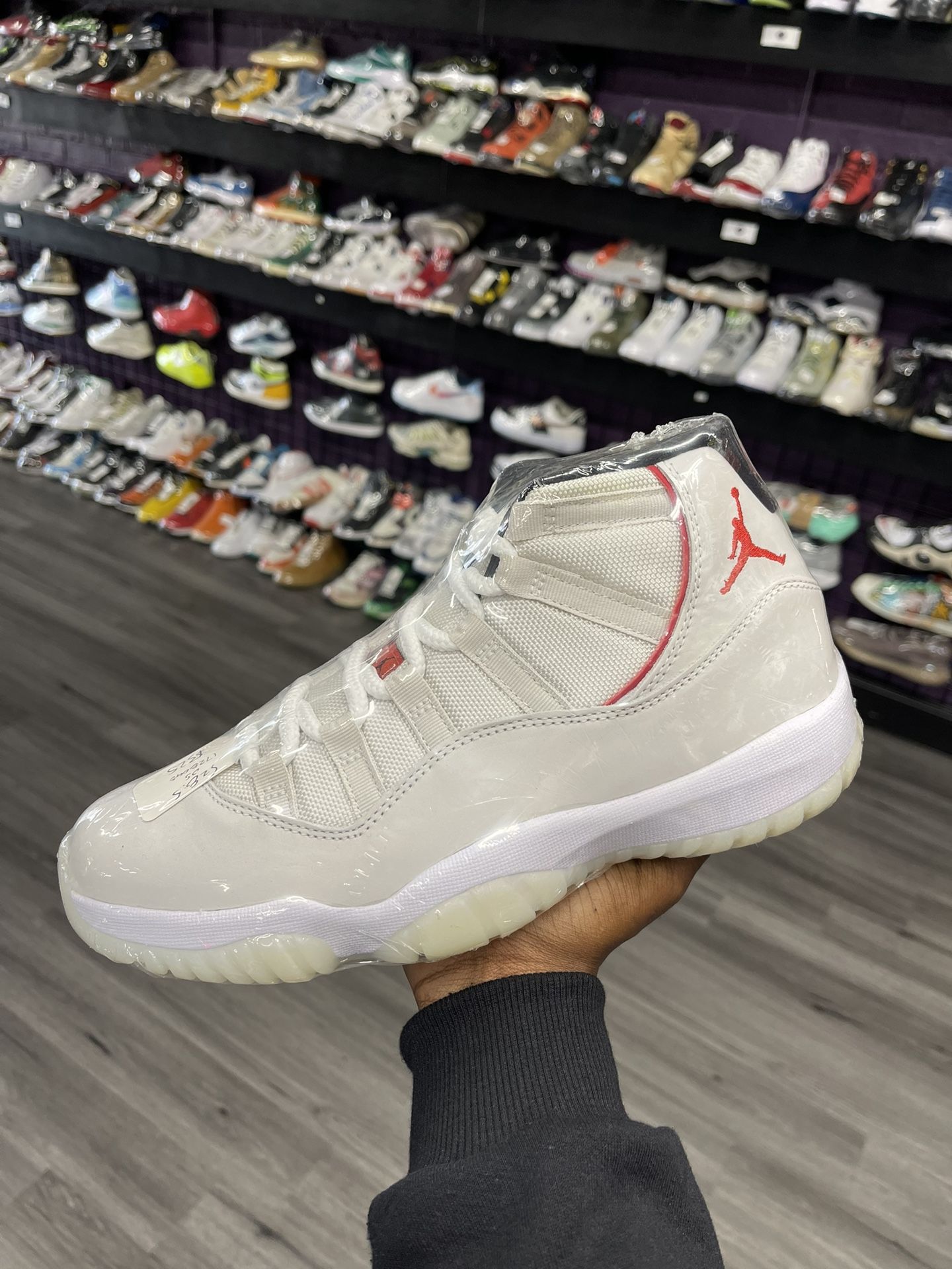 Air Jordan 11 “Platinum Tint”