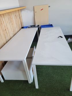 2 White Tables