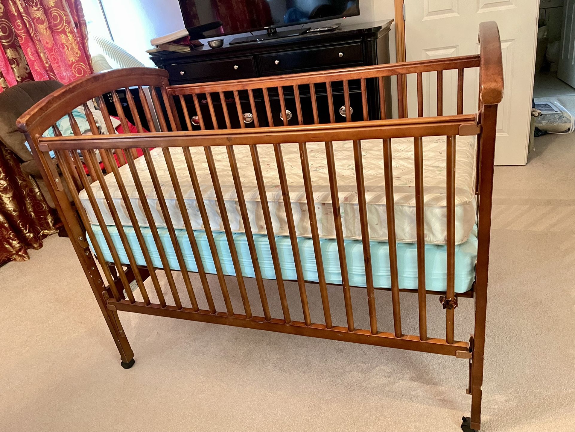 Wooden Baby Crib with Mattress – Good Condition