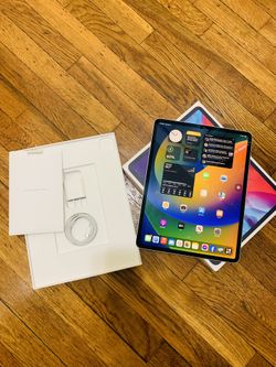 iPad Pro 12.9-inch 4th Gen Wifi Only 256GB  Silver  ( NEW CONDITION )