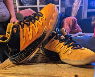 Air Jordans Yellow Deagon