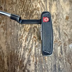 Odyssey O-Works V-Line Fang Putter – Good Condition
